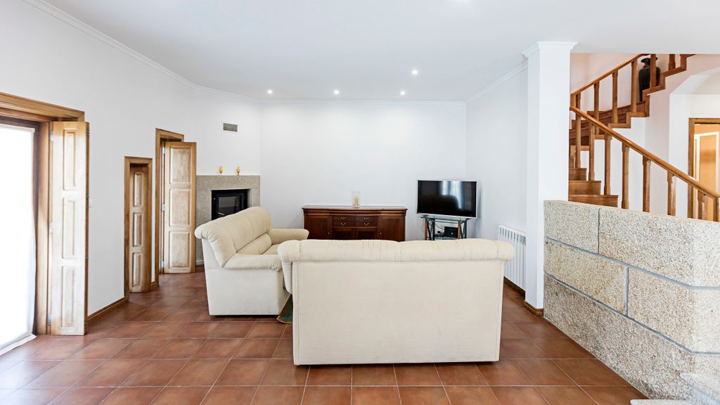 Mindelo Villa Beach by LovelyStay