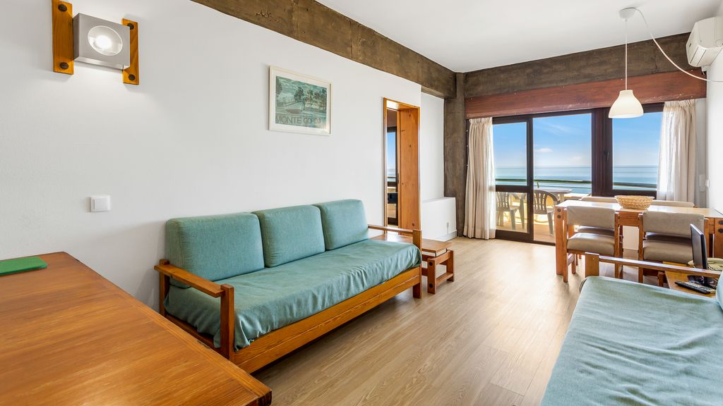 1BDR Apartment W/Beach View by LovelyStay