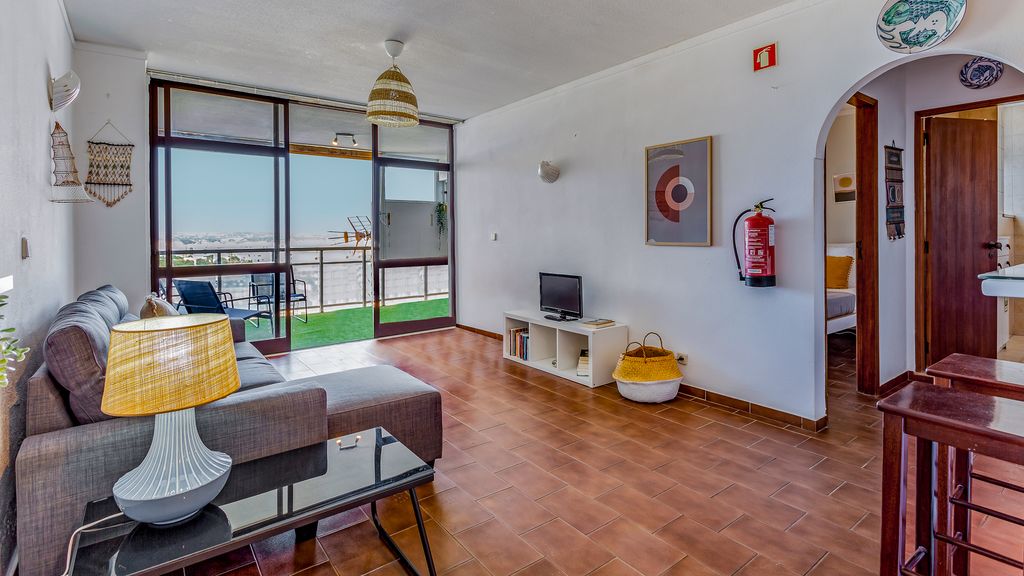 1BDR Apt W/Balcony & Pool by LovelyStay