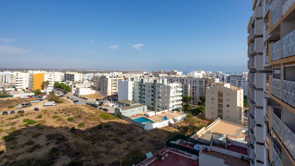1BDR Apt W/Balcony & Pool by LovelyStay