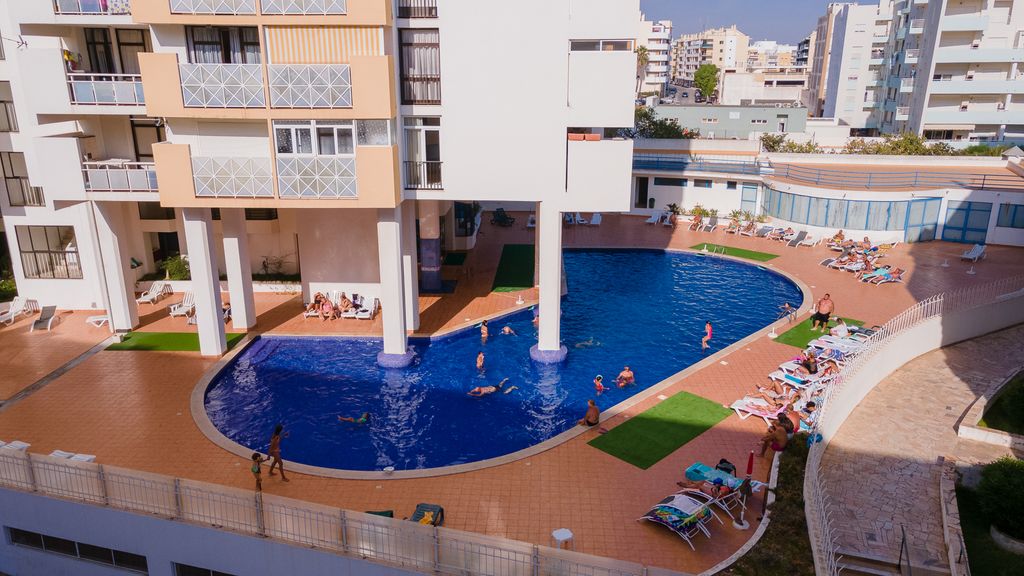1BDR Apt W/Balcony & Pool by LovelyStay