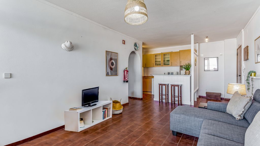 1BDR Apt W/Balcony & Pool by LovelyStay