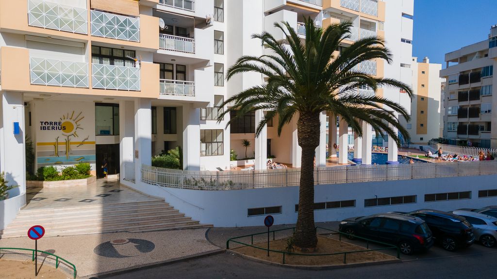 1BDR Apt W/Balcony & Pool by LovelyStay
