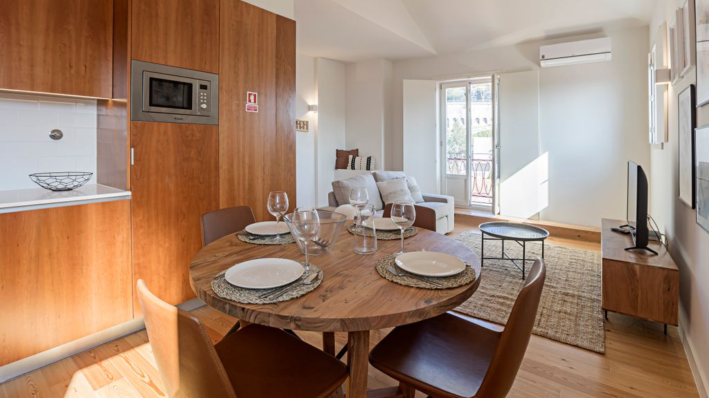 Wonderful Flat Near River w/ AC by LovelyStay