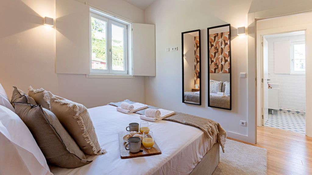 Wonderful Flat Near River w/ AC by LovelyStay