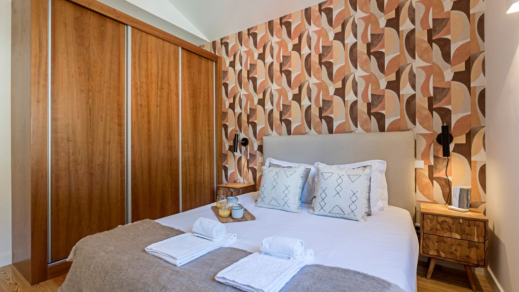 Wonderful Flat Near River w/ AC by LovelyStay