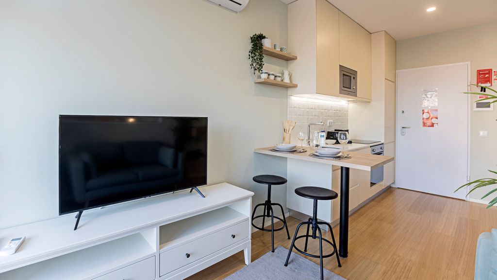31 Janeiro 157 - Charming 1BR w AC by LovelyStay