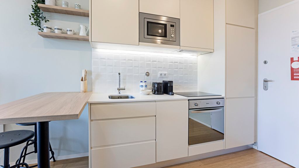 31 Janeiro 157 - Charming 1BR w AC by LovelyStay