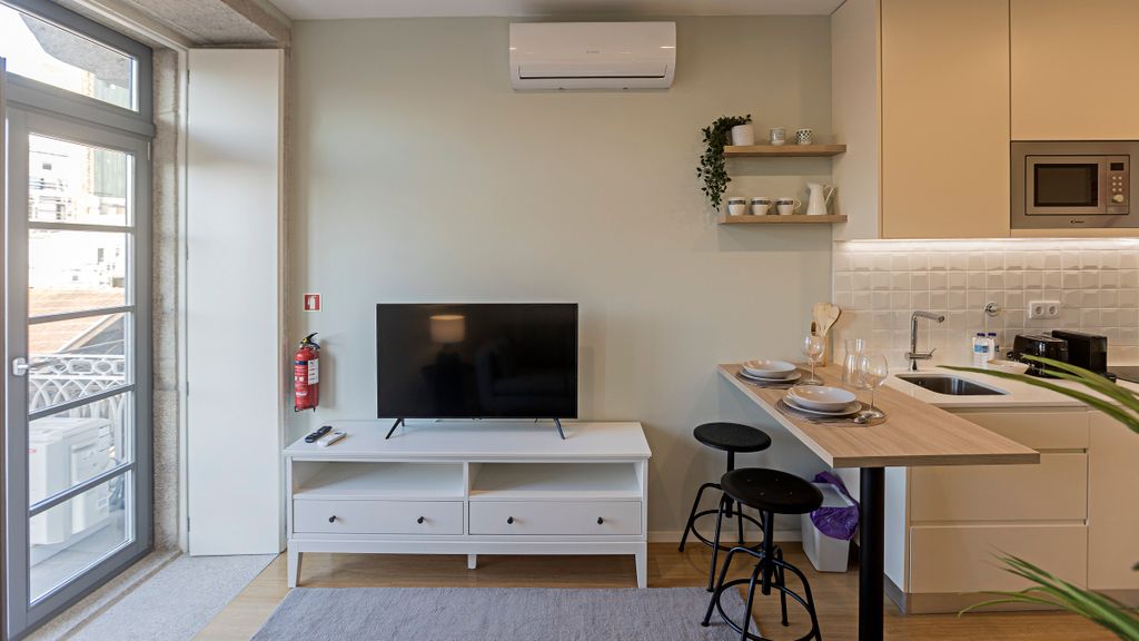 31 Janeiro 157 - Charming 1BR w AC by LovelyStay