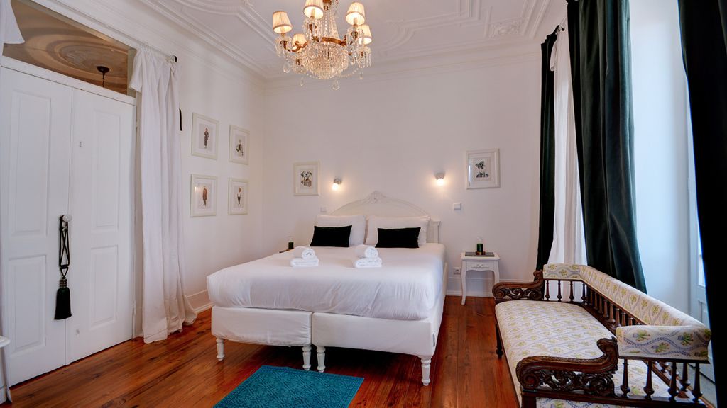 Magnificent Lisbon Apartment by LovelyStay