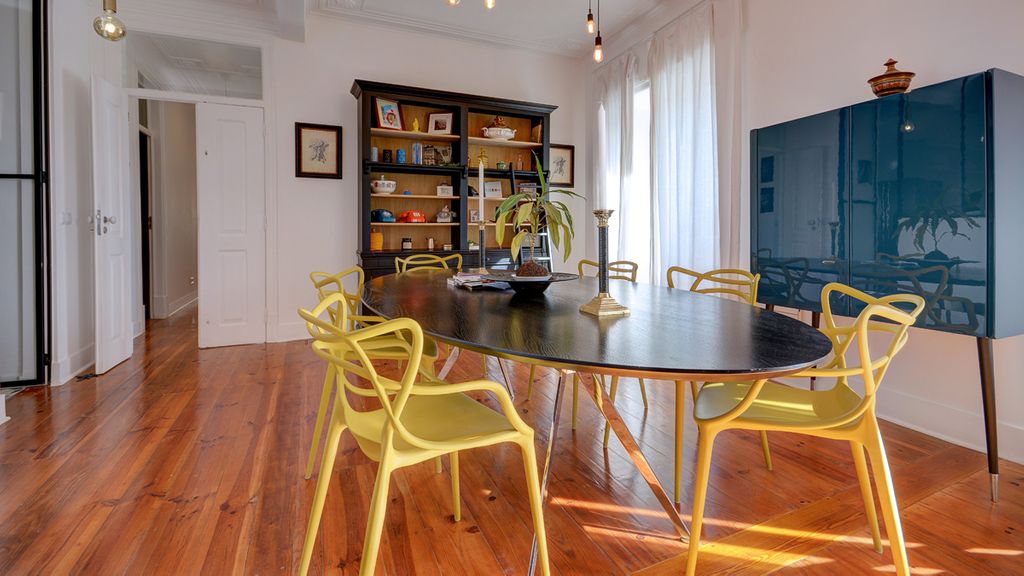 Magnificent Lisbon Apartment by LovelyStay