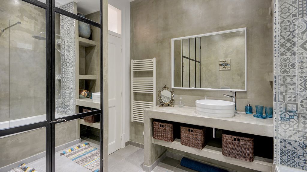 Magnificent Lisbon Apartment by LovelyStay