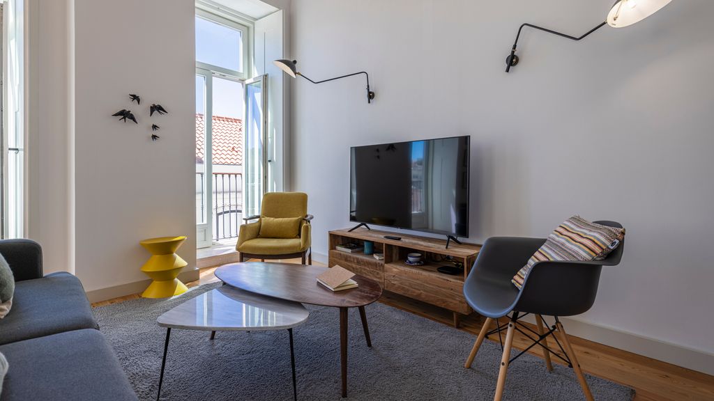 Glamorous 3BDR Apartment in Lisbon by LovelyStay