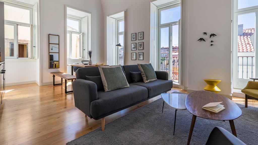 Glamorous 3BDR Apartment in Lisbon by LovelyStay