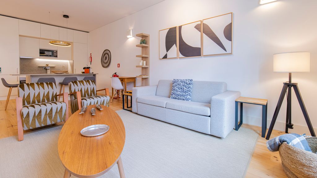 Modern Rustic Flat in Santos by LovelyStay