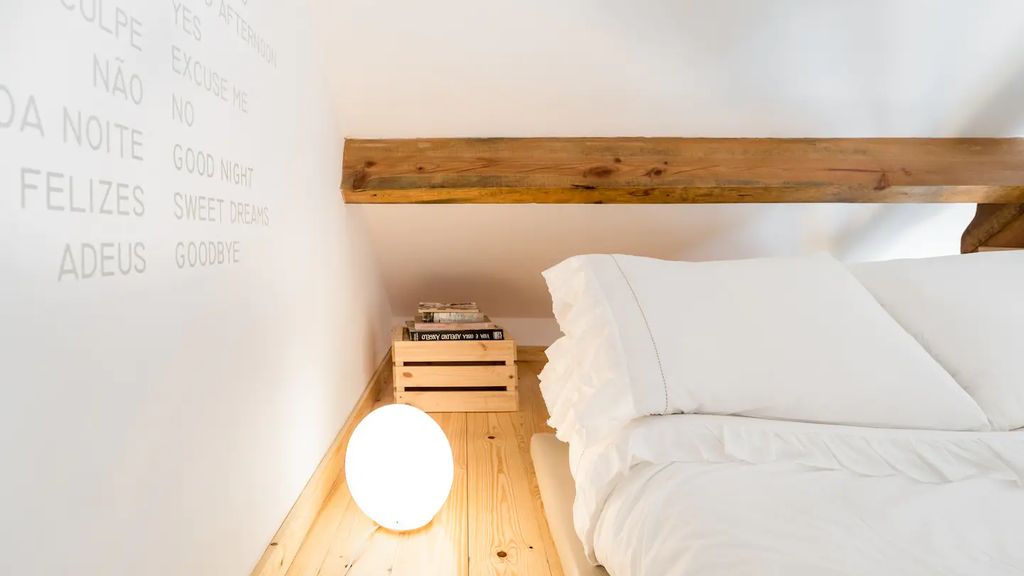Duplex w/ AC In Praça República by LovelyStay