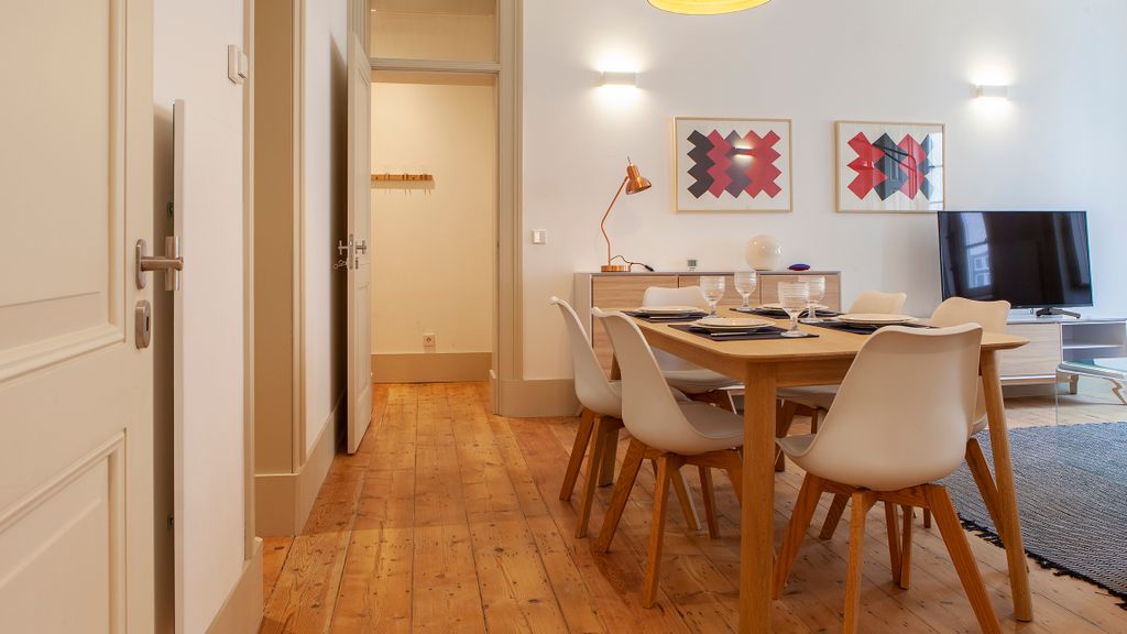 Charming 2BDR Apartment in Lapa by LovelyStay