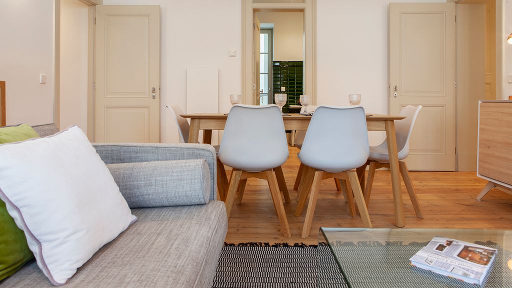 Charming 2BDR Apartment in Lapa by LovelyStay