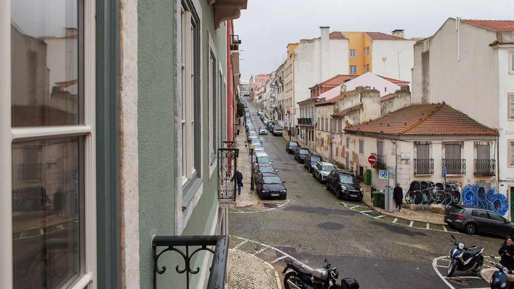 Charming 2BDR Apartment in Lapa by LovelyStay
