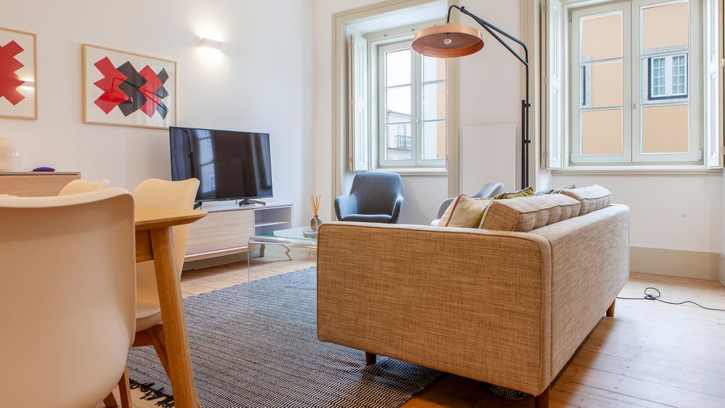 Charming 2BDR Apartment in Lapa by LovelyStay