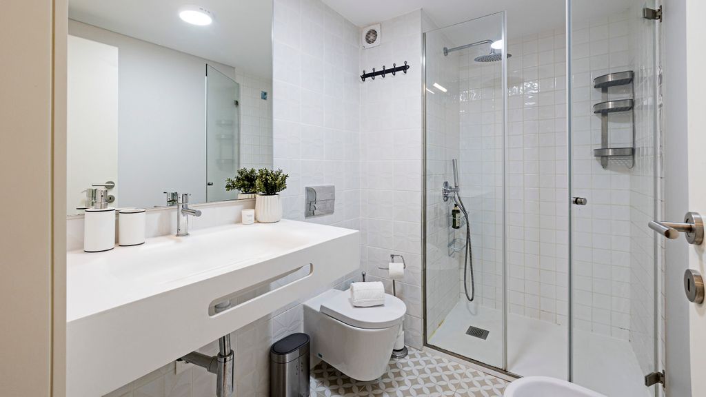 Bonfim Elegant Duplex w/ AC by LovelyStay