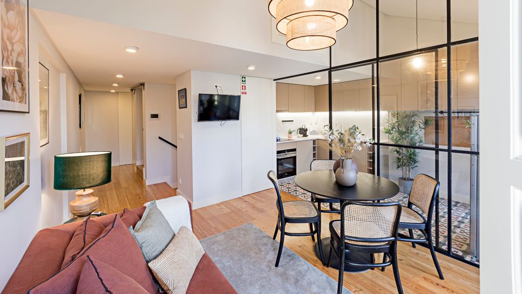 Bonfim Elegant Duplex w/ AC by LovelyStay