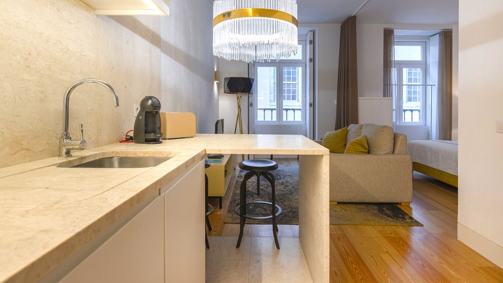 Cozy Downtown Studio by LovelyStay