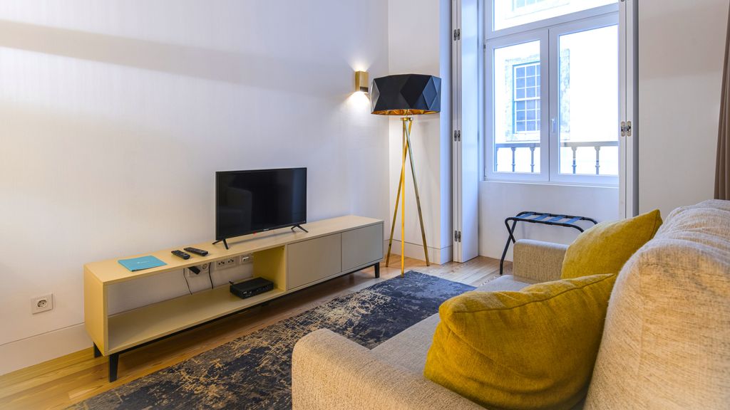 Cozy Downtown Studio by LovelyStay