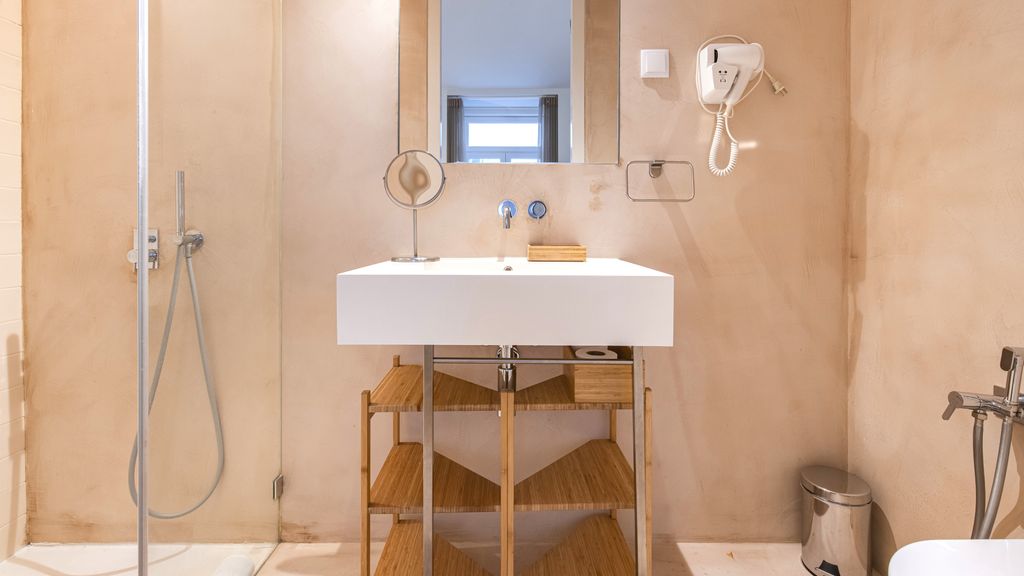 Cozy Downtown Studio by LovelyStay