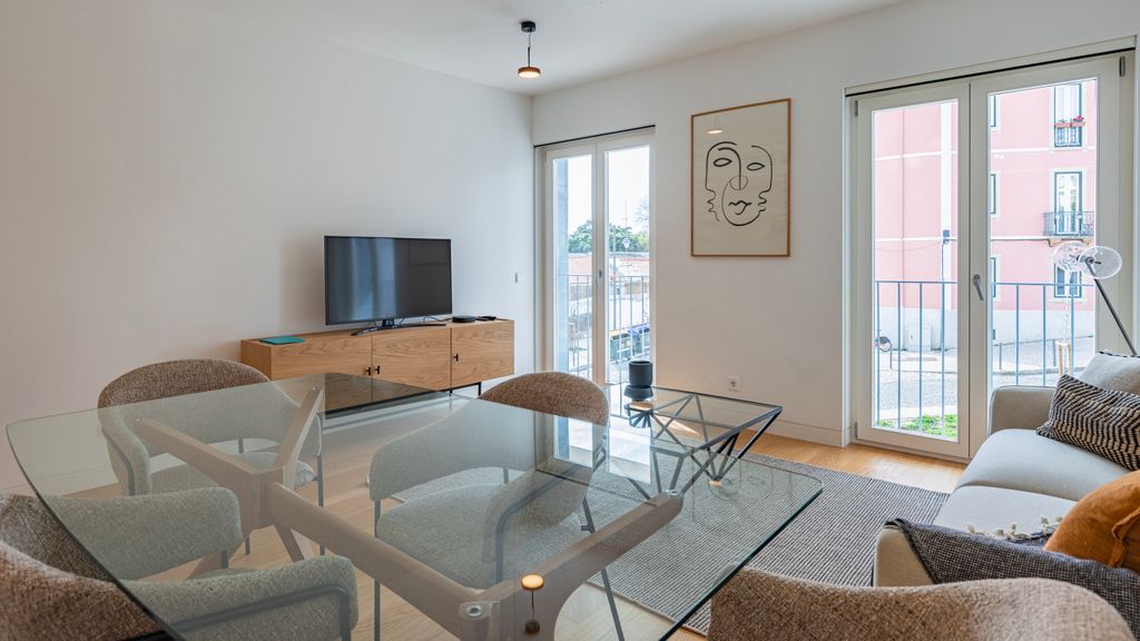 Unique Belém 1BDR Apartment by LovelyStay