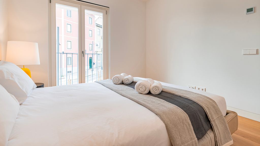 Unique Belém 1BDR Apartment by LovelyStay