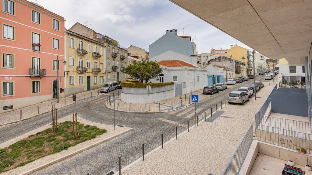 Unique Belém 1BDR Apartment by LovelyStay