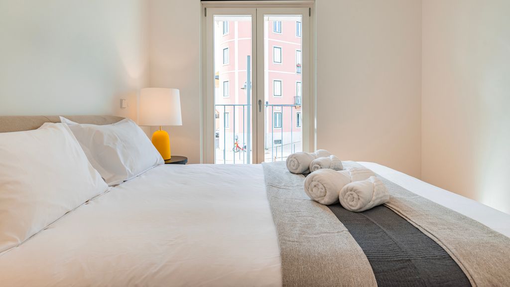 Unique Belém 1BDR Apartment by LovelyStay