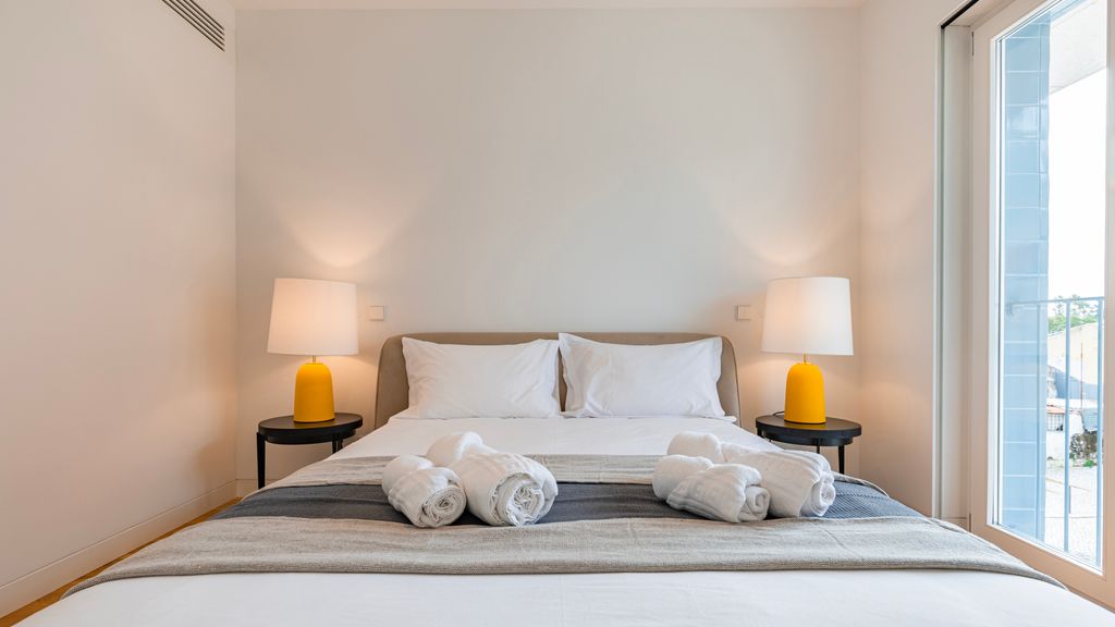 Unique Belém 1BDR Apartment by LovelyStay