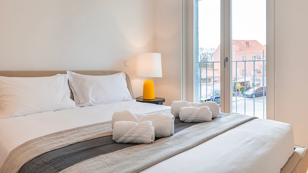 Unique Belém 1BDR Apartment by LovelyStay