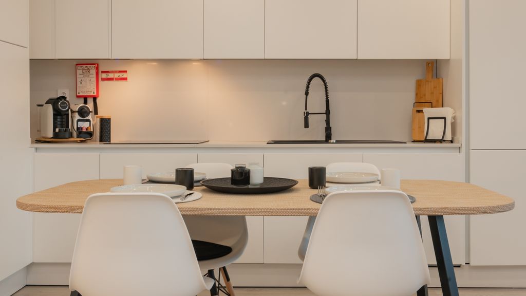 Stylish Apartment W/ River View by LovelyStay