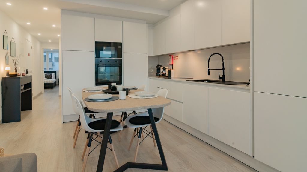 Stylish Apartment W/ River View by LovelyStay