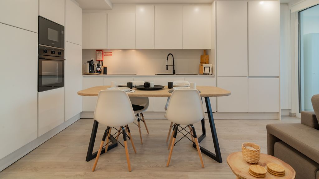 Stylish Apartment W/ River View by LovelyStay