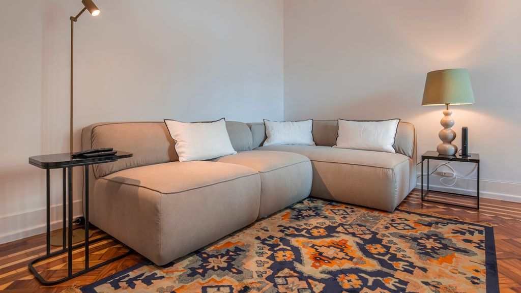 Magnificent 4BDR Apartment in Lisbon by LovelyStay