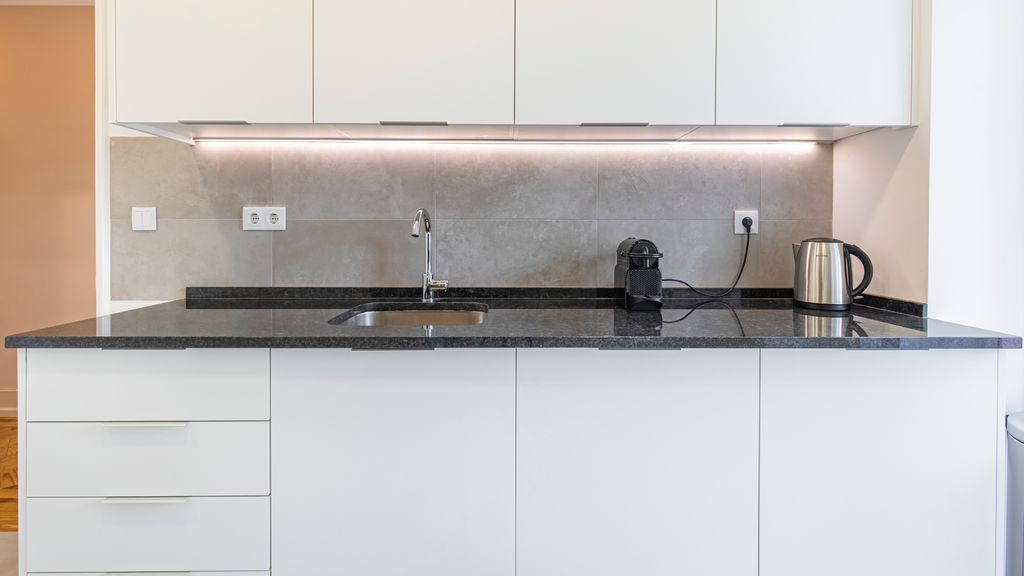 Magnificent 4BDR Apartment in Lisbon by LovelyStay