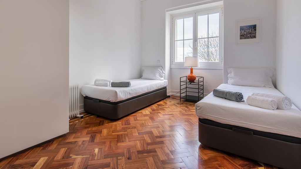 Magnificent 4BDR Apartment in Lisbon by LovelyStay