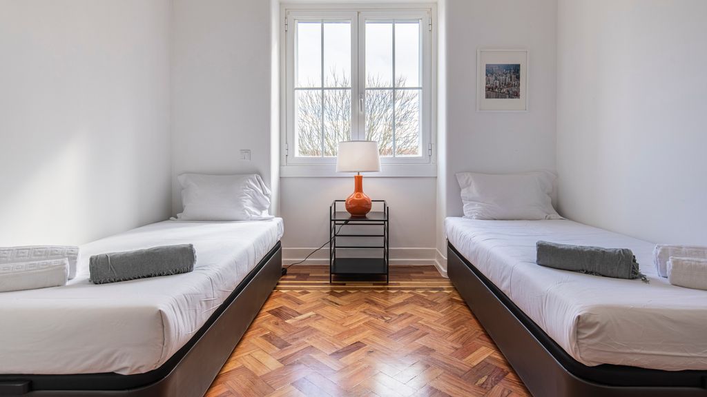 Magnificent 4BDR Apartment in Lisbon by LovelyStay