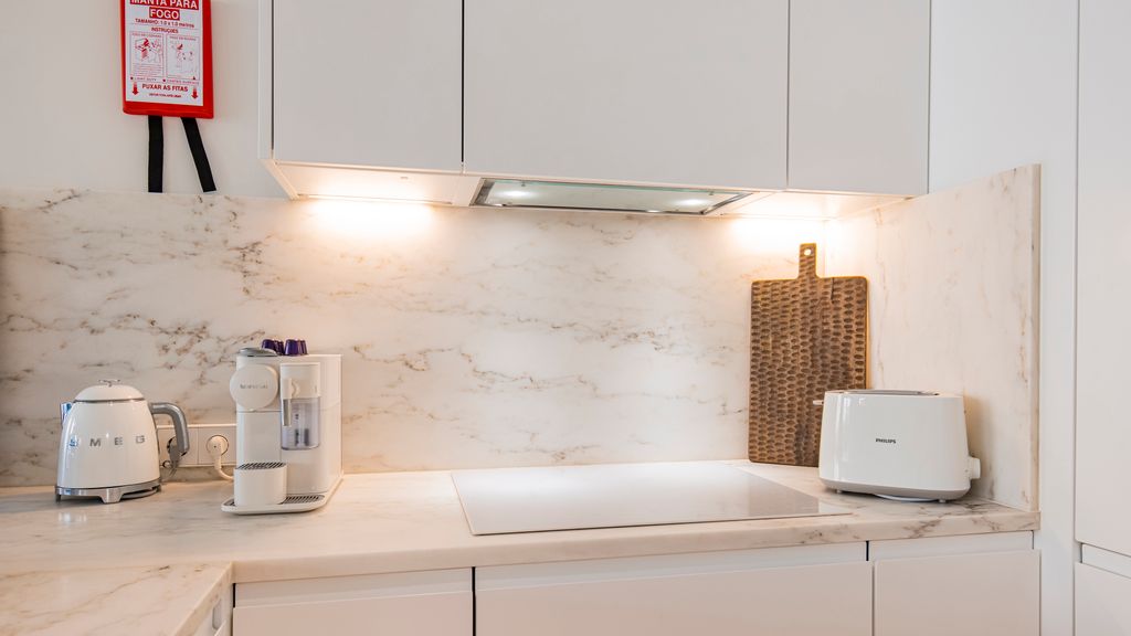 Deluxe 2BDR Apartment W/ Patio by LovelyStay
