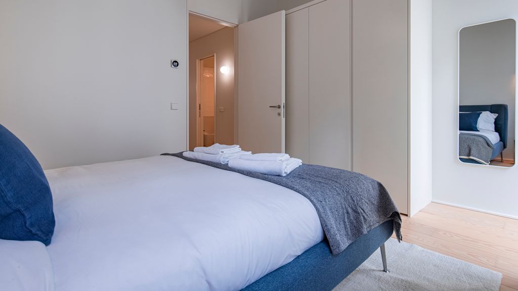 Deluxe 2BDR Apartment W/ Patio by LovelyStay