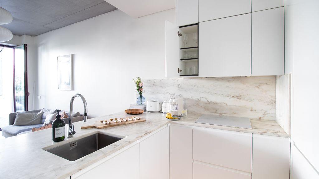 Deluxe 2BDR Apartment W/ Patio by LovelyStay