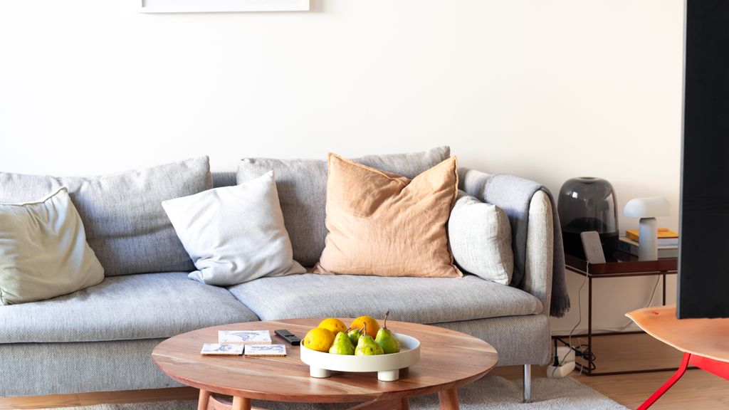 Deluxe 2BDR Apartment W/ Patio by LovelyStay