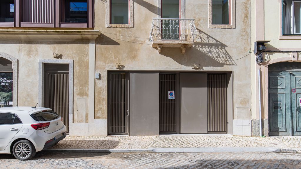 Deluxe 2BDR Apartment W/ Patio by LovelyStay