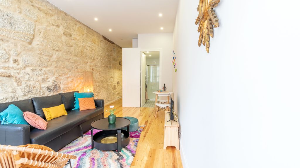 Riverside Cozy Studio by LovelyStay