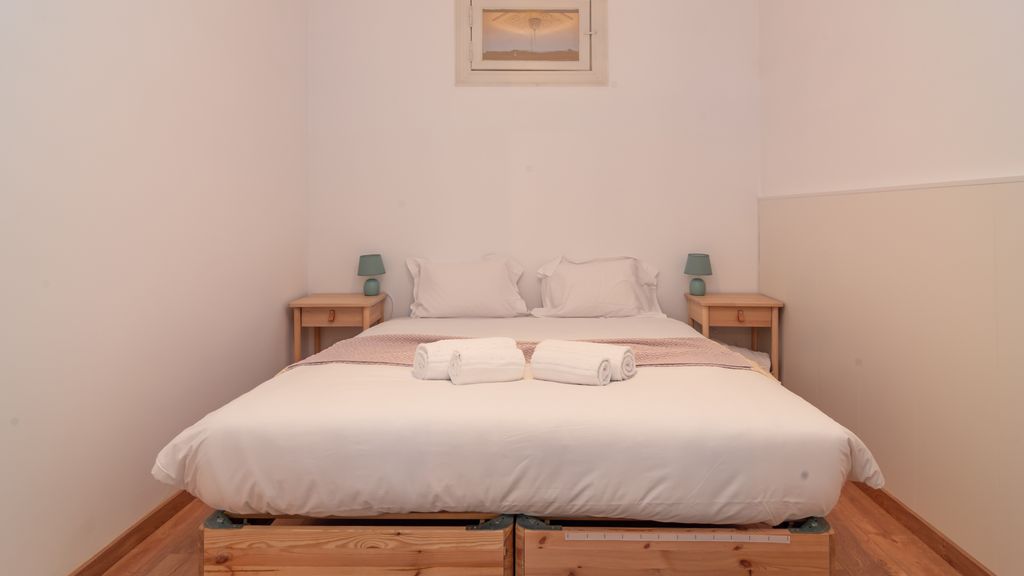 Spacious 2BR in Anjos by LovelyStay