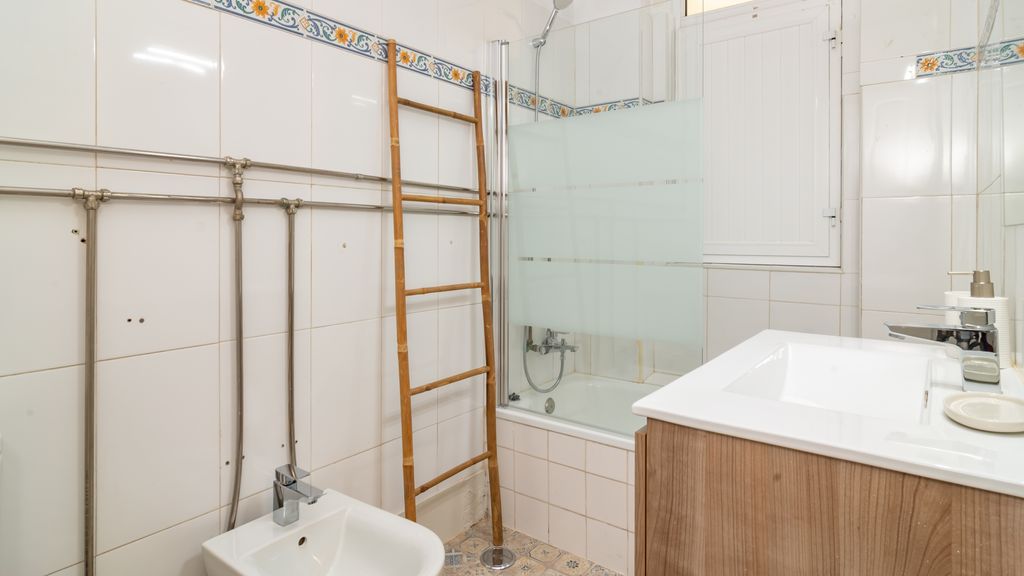 Spacious 2BR in Anjos by LovelyStay